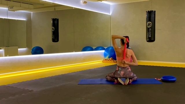 3.1 Эффективные упражнения для рук,плеч,спины и красивой осанки #enstretching #упражнениясрезинкой