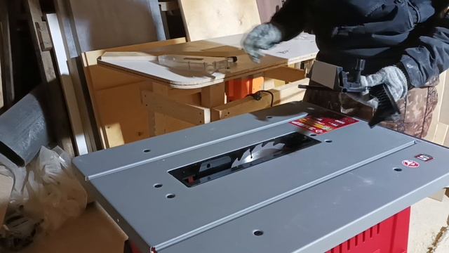 Купил распиловочный станок. Зубр СРЦ-254с. Распаковка Зубр. столярка для начинающих смотреть онлайн