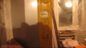 Проверка вертикальности существующей стены