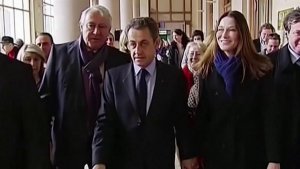 Экс-президент Франции Николя Саркози признан винов...скольким статьям и приговорен к тюремному сроку