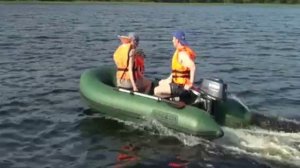 Семья на надувной лодке пвх DINGO 32F с мотором YAMAHA 5CMHS (360p)
