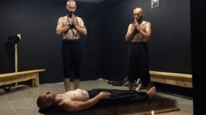 Йога на гвоздях