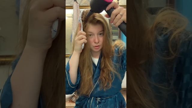 Часть 1. Как сушить волосы феном. Поднимаем корни. Аналог Dyson в 10 раз дешевле смотреть онлайн