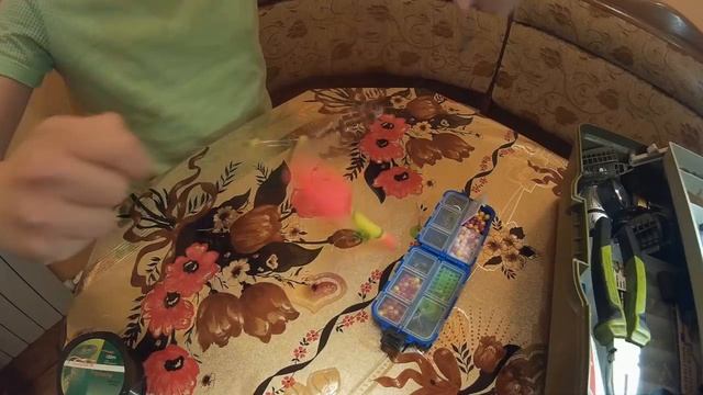 Снасть со скользящем поплавком и кормушкой!!! Монтаж на весеннюю рыбалку. Весенний улов готов...