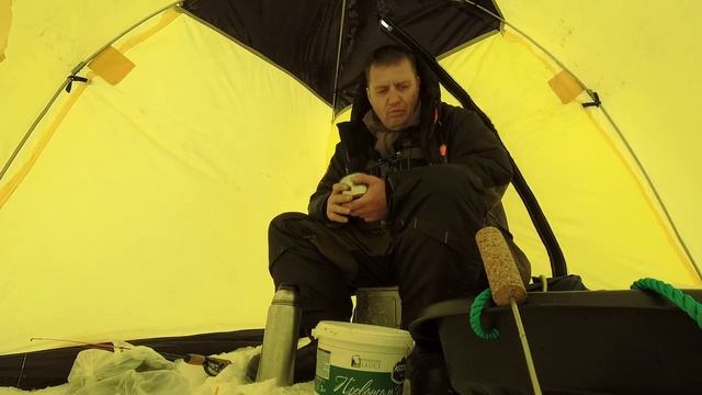 ГУСТЕРА, ПЛОТВА на ЗИМНИЙ ФИДЕР - ВАСИЛЬСУРСК. ЗИМНЯЯ РЫБАЛКА В ПАЛАТКЕ