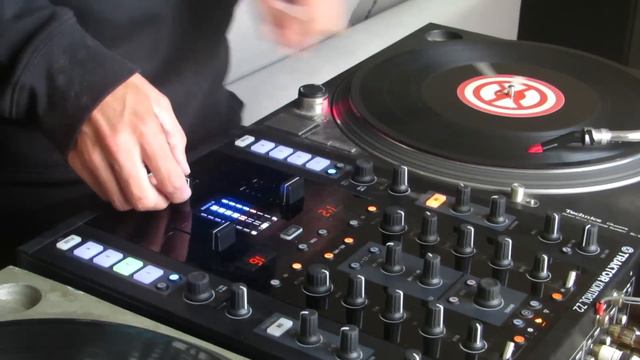 DJ PIPE - The Gipsy Routine (Trap vs Edm) смотреть онлайн