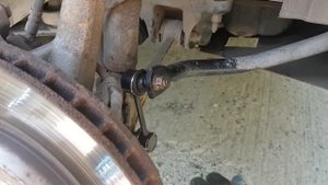 Замена стойки стабилизатора на TOYOTA MARK 2   110 кузов!!!