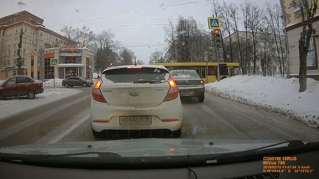 Разворот на одностороней дороге г.Ижевск смотреть онлайн