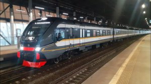 Электропоезд ЭП2ДМ на Московской ЖД