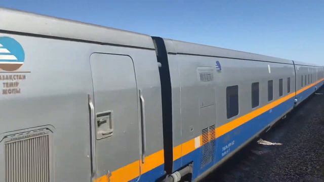 поезд №22 Кызылорда-Семей.