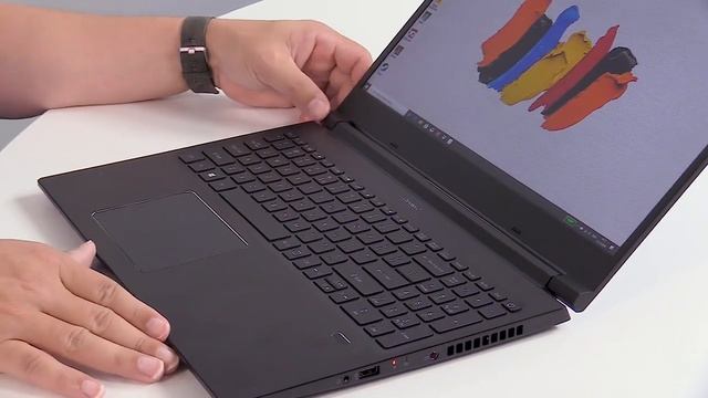 Co obnáší notebook pro kreativce Acer ConceptD 3 Pro přesvědčil hlavně displejem смотреть онлайн