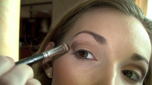 Как делать макияж глаз каждый день от Dior