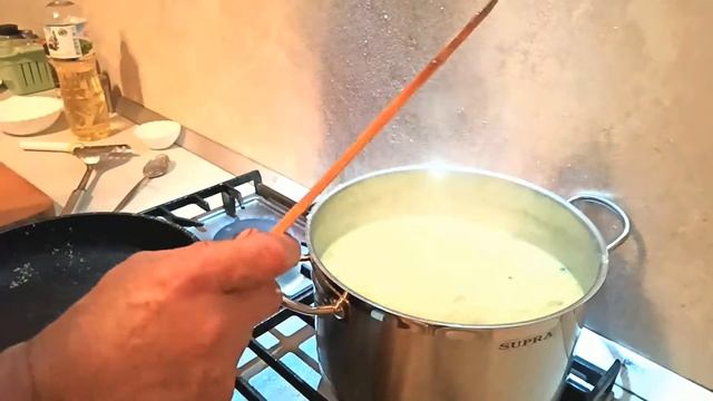 Курица под ореховым соусом - вкусно так, что пальчики оближешь!