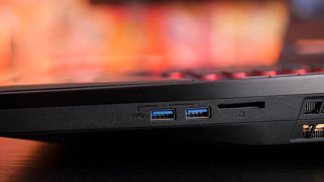 MSI GT75VR 7RF Titan Pro Showcase смотреть онлайн