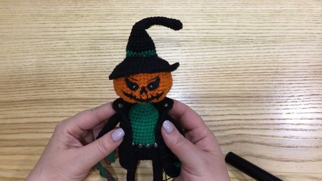 Хэллоуин монстр. Halloween amigurumi. смотреть онлайн
