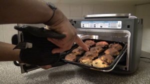 Ninja Foodi NeverStick Cake Pan Review - Ninja Combi All-in-One