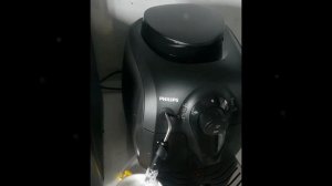Приготовление капучино в кофемашине Philips HD8649/01