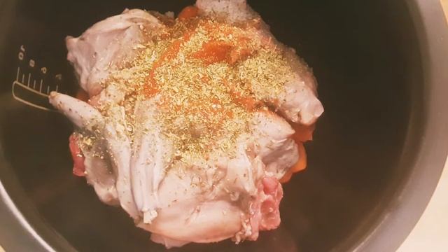 Кролик, тушенный в мультиварке