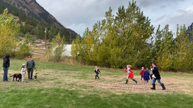 Halloween Labyrinth at Lillooet Elks смотреть онлайн