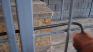 Засов для вольера собачьего