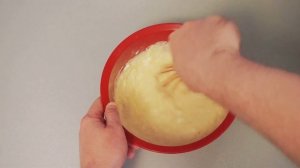 Толстые блины на дрожжах и молоке