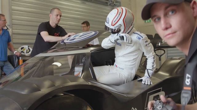 World Premiere Volkswagen I.D. R Pikes Peak Rollout смотреть онлайн