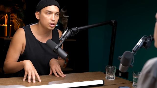 Петр Осипов. Про детские травмы, отношения и почему гонка за успехом не приносит счастья