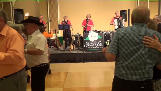 Isabella Waltz | Julie Lee & her White Rose Band смотреть онлайн