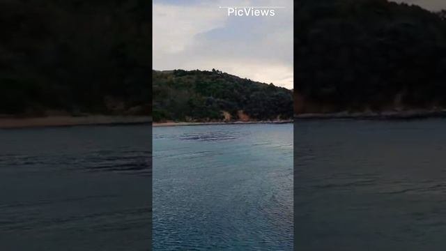 Черногория. Будва. Пляж Mogren., Какая погода сегодня 18 декабря 2023. Обстановка на пляже