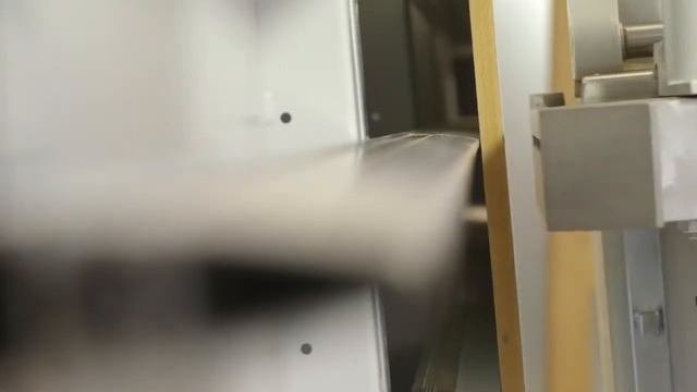 Вертикальный пильный станок
