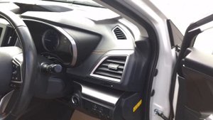 Обзор Subaru XV 2019г. Правый руль, объем 2000сс. Зеленый угол