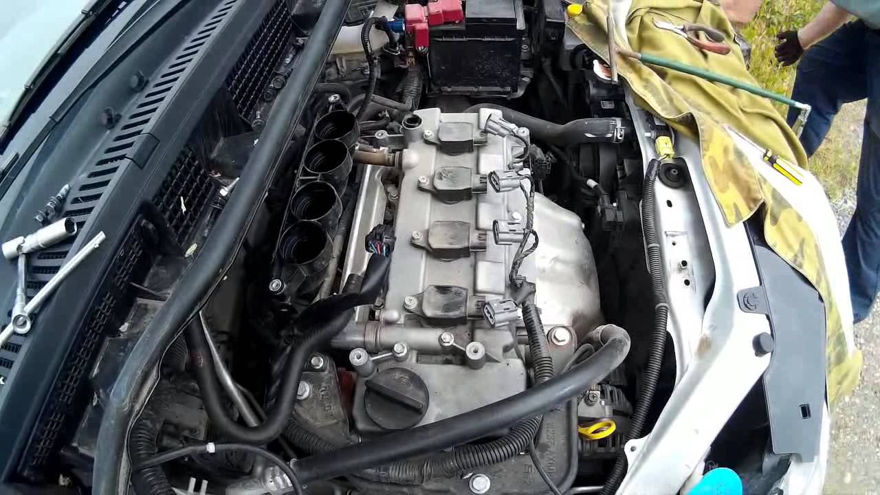 Как заменить свечи на Ниссан Ноут смотреть онлайн