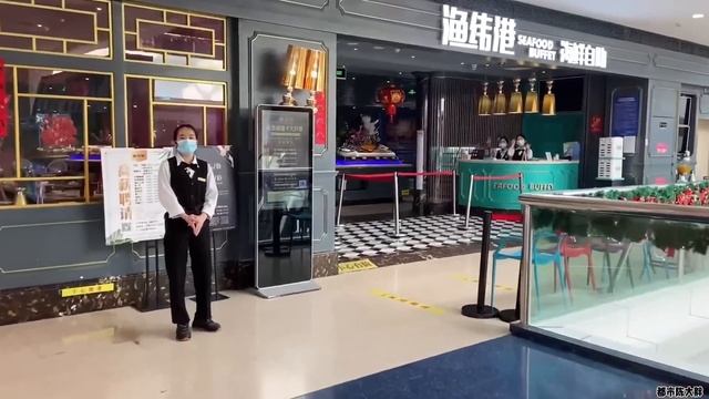 挑战吃198元一位的海鲜自助！超大黑虎虾口感鲜甜美味，青花蟹蒸满满一盘吃着巨过瘾【都市陈大胖】 смотреть онлайн