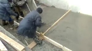 Заливка площадки под углярку!