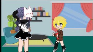 лялечка танцует....