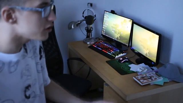 БАТЯ ТВИСТЕРА РАЗБИЛ КОМПЬЮТЕР смотреть онлайн