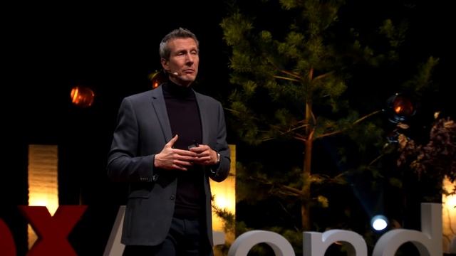 How "normal people" can train like the worlds best endurance athletes | Stephen Seiler | TEDxArenda смотреть онлайн
