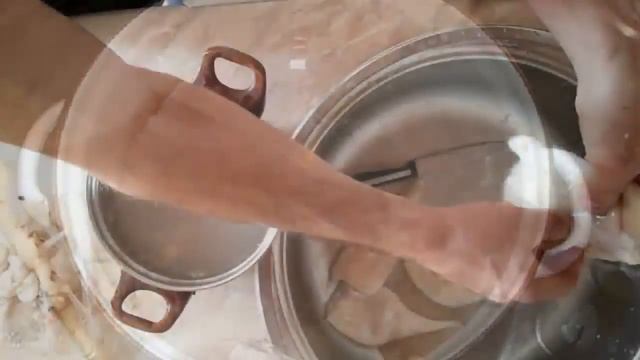 Быстро очищаем кальмары