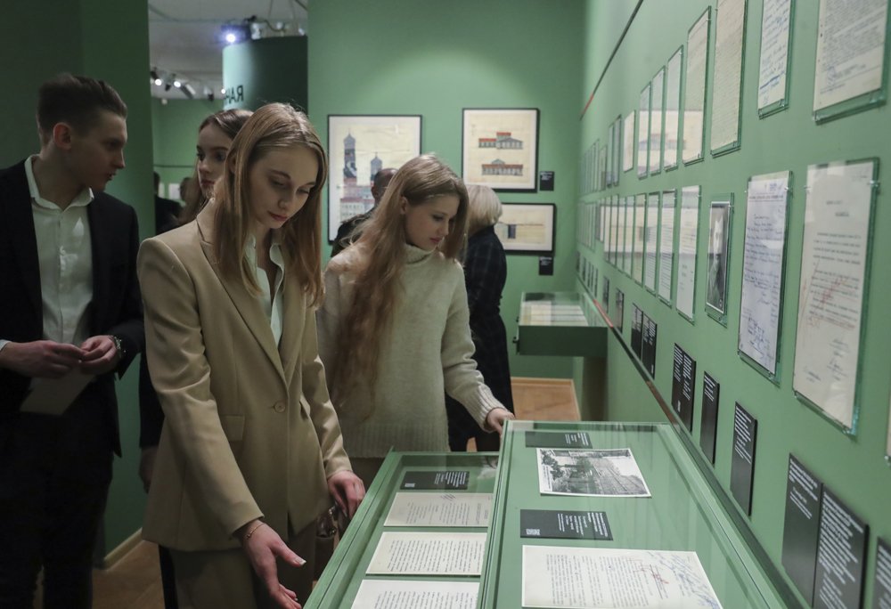 Открытие выставки, посвящённой начальному этапу Великой Отечественной войны