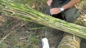 Навыки выживания  Строительство лодки из тростника