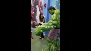 АНИМАТОР ХАЛК И ЧЕЛОВЕК ПАУК В РОСТОВЕ НА ДОНУ .mp4