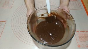 Крем "Трюфель". Шоколадный стабильный крем для оформления и прослойки торта. 2 продукта - 5 минут!