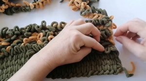 Двусторонний плед из пряжи Alize Puffy More "Котенок по имени Гав"