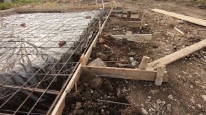 Дом 6Х6 из газоблока. Льем фундамент в землю без опалубки.