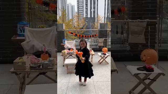 Halloween kids in Linyi, Shandong.