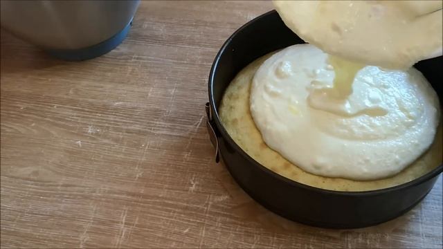 Вкусный БИСКВИТНЫЙ пирог с ТВОРОЖНОЙ прослойкой БЫСТРО и ВКУСНО