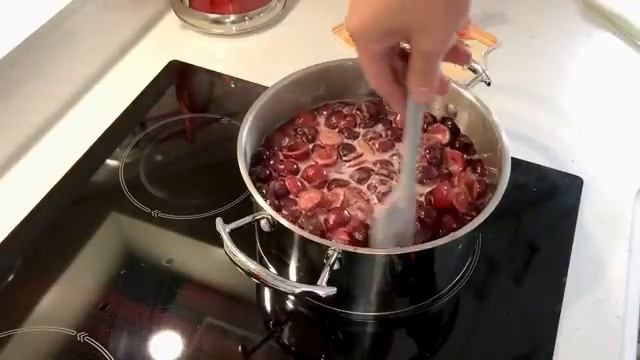 КАК СВАРИТЬ ДЖЕМ ИЗ ЧЕРЕШНИ ИЛИ ВИШНИ ? ЭТО ОЧЕНЬ ВКУСНО! ? THE BEST HOMEMADE CHERRY JAM ?@Amond