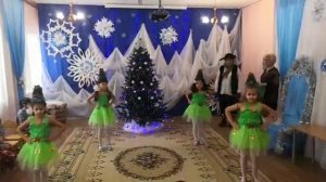 Танец Елочек