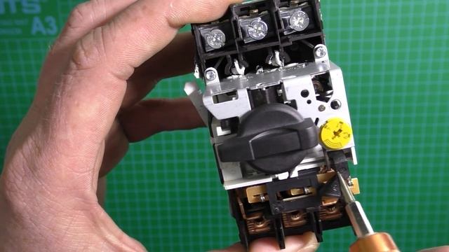 Автомат защиты двигателя | Принцип работы | Разборка автомата смотреть онлайн