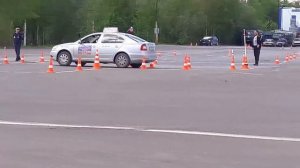 Экзамен по сдаче на права (автодром ) . Автошкола "ДОСААФ"